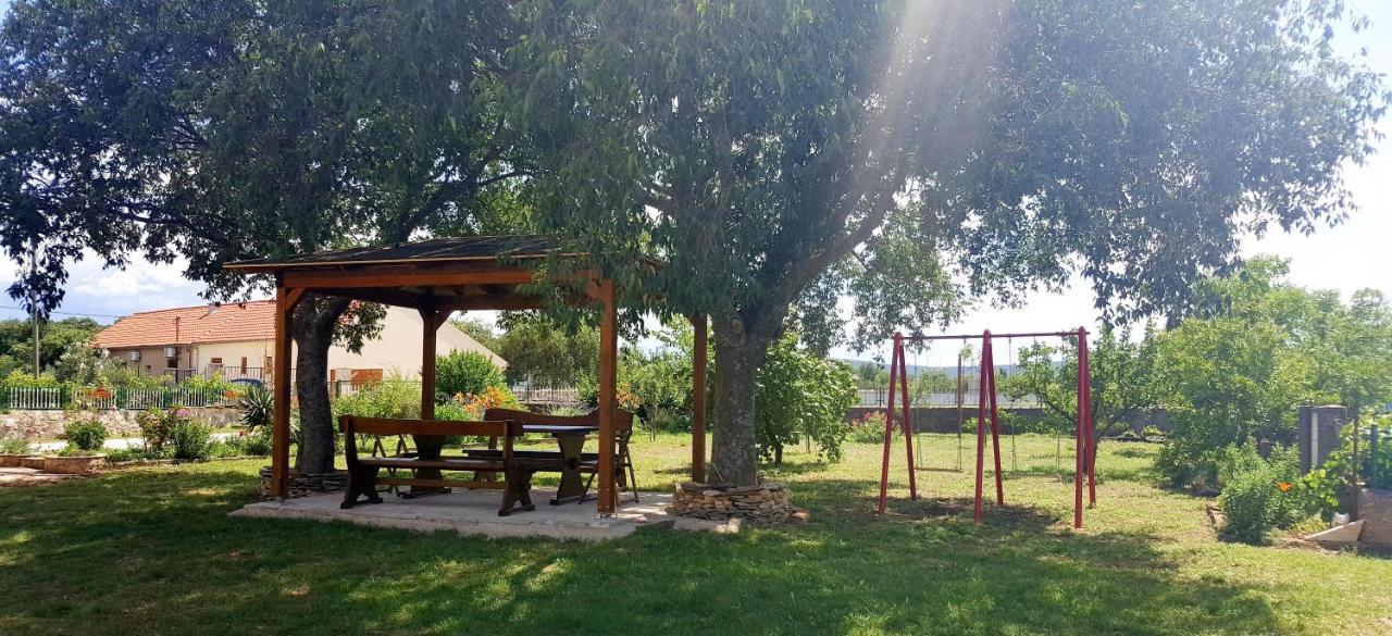 Village House Fafarinka - Close To Krka National Park Konjevrate エクステリア 写真